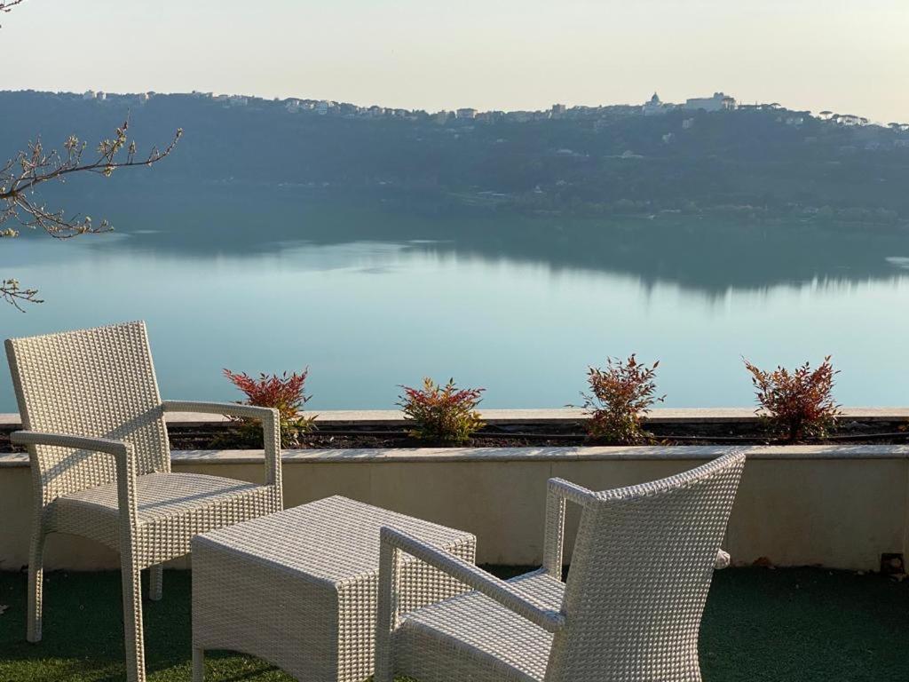 La Locanda Del Pontefice - Luxury Country House Marino Bagian luar foto