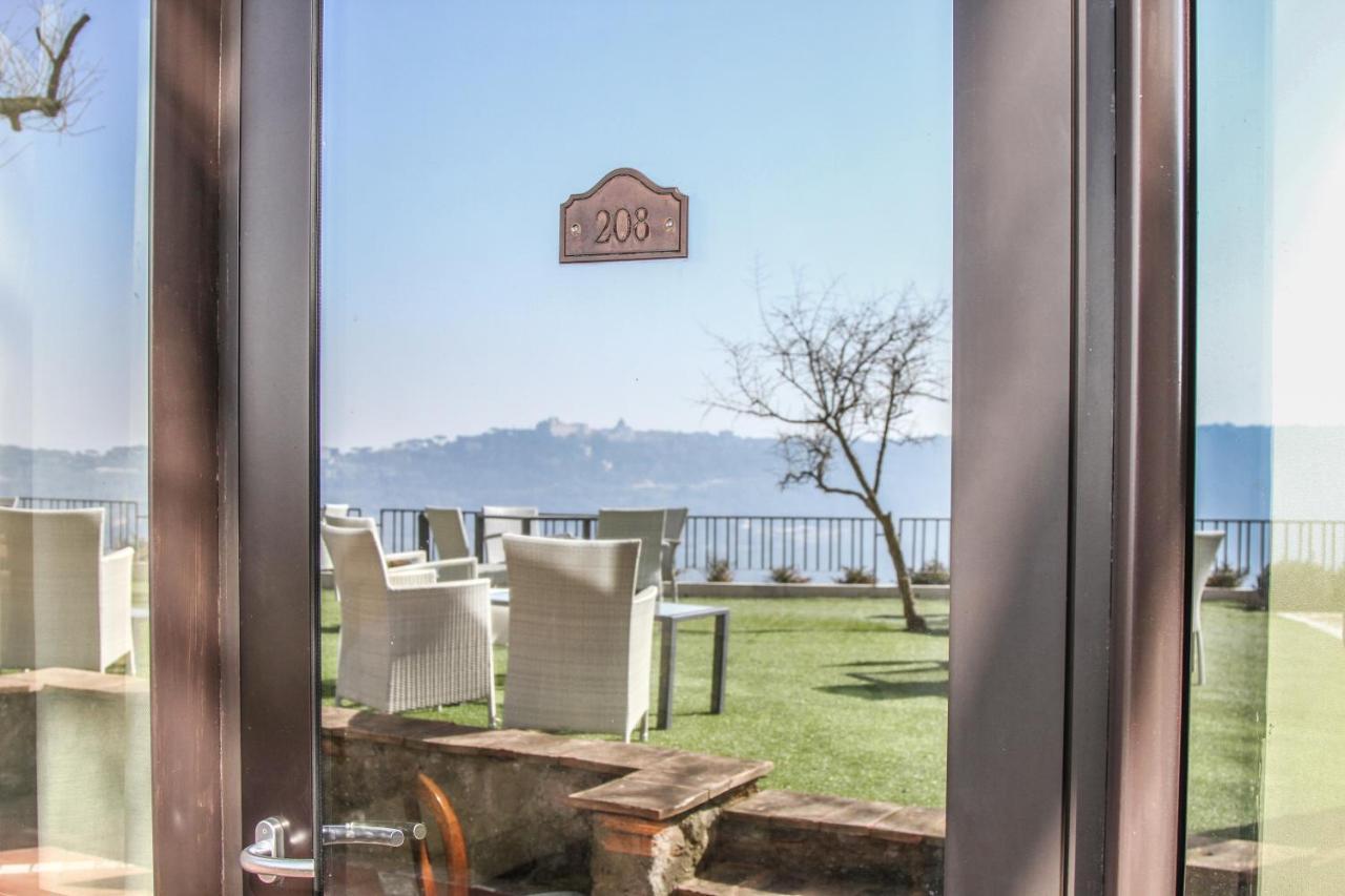 La Locanda Del Pontefice - Luxury Country House Marino Bagian luar foto