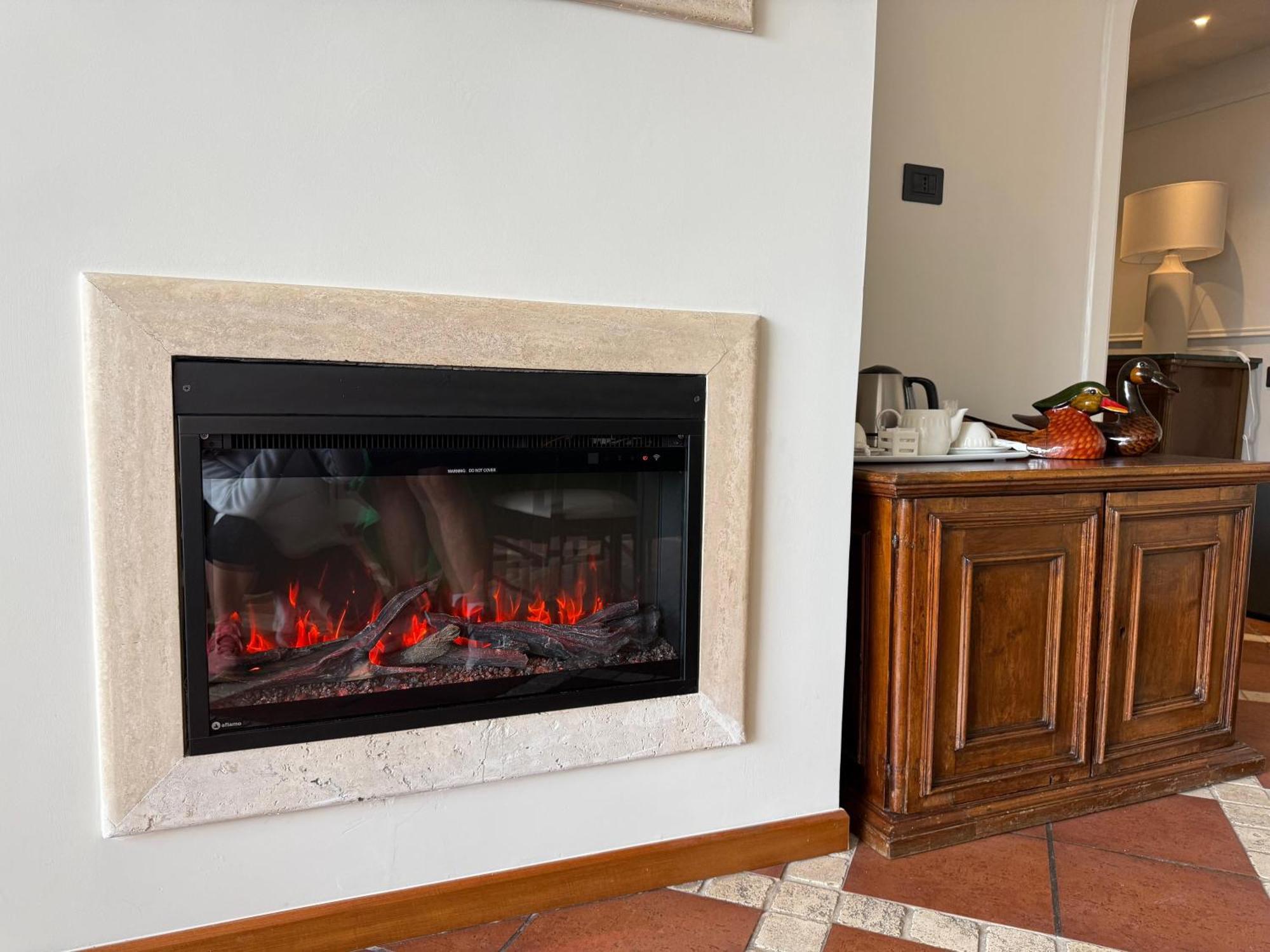 La Locanda Del Pontefice - Luxury Country House Marino Bagian luar foto