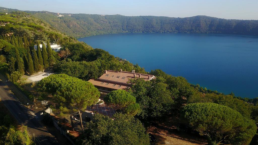 La Locanda Del Pontefice - Luxury Country House Hotel Marino Bagian luar foto